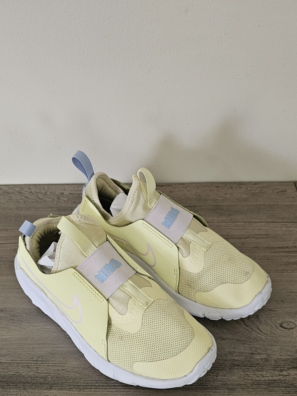 Nike Flex Runner 2 Citron Tint Cobalt Bliss Kid 3.5 Y Girl Sneakers